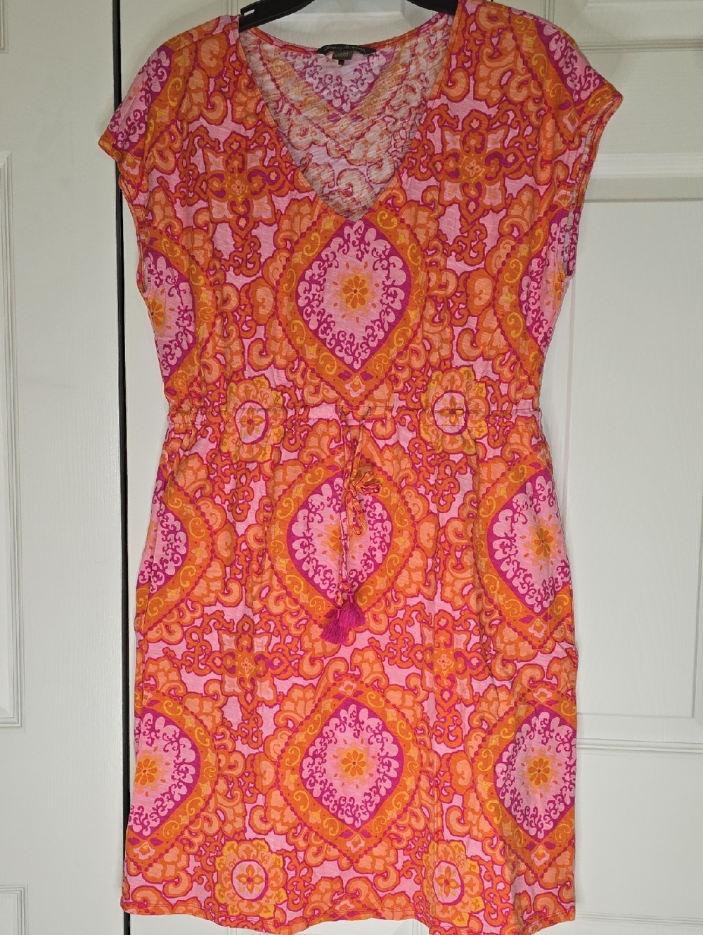Tommy Bahama Pink & Orange Printed V-Neck Top
